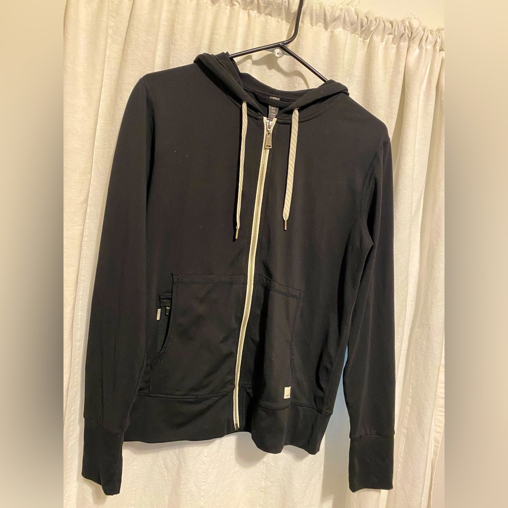 Women’s Vuori zip up hoodie